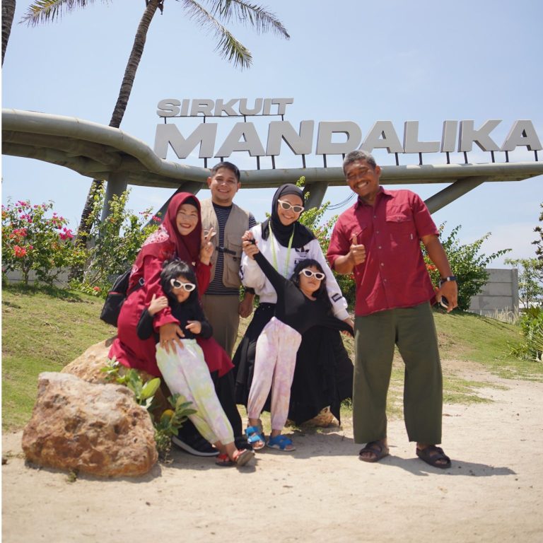 Paket Tour Lombok 4H3M A